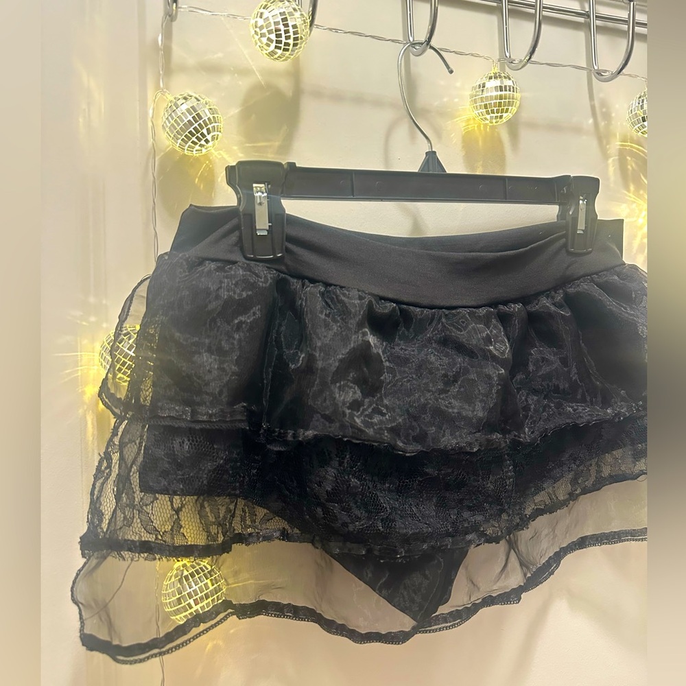 BLACK Y2K RUFFLE LACE SKORT 🖤